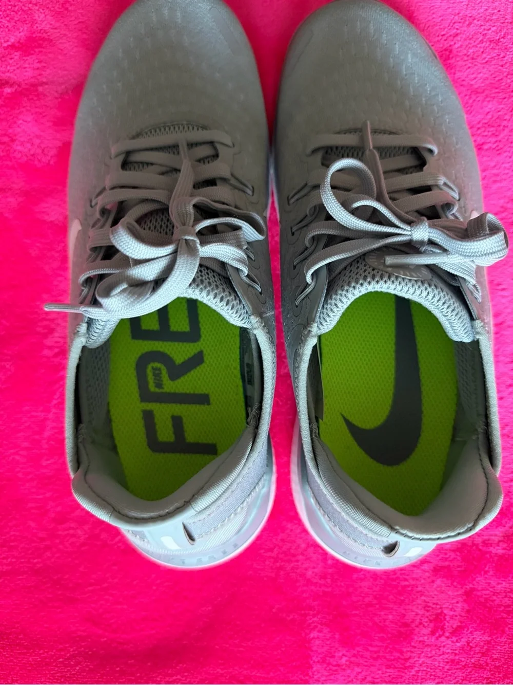 Nike Women’s Light Gray Lace-Up Running Sneakers